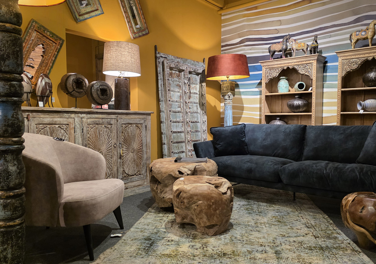 Showroom GS Furniture – sedací nábytek, komody a dekorace